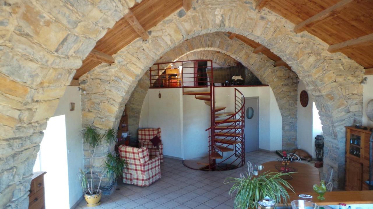 Chambre D'Hotes Les Louves Saint-Paul-des-Fonts Luaran gambar